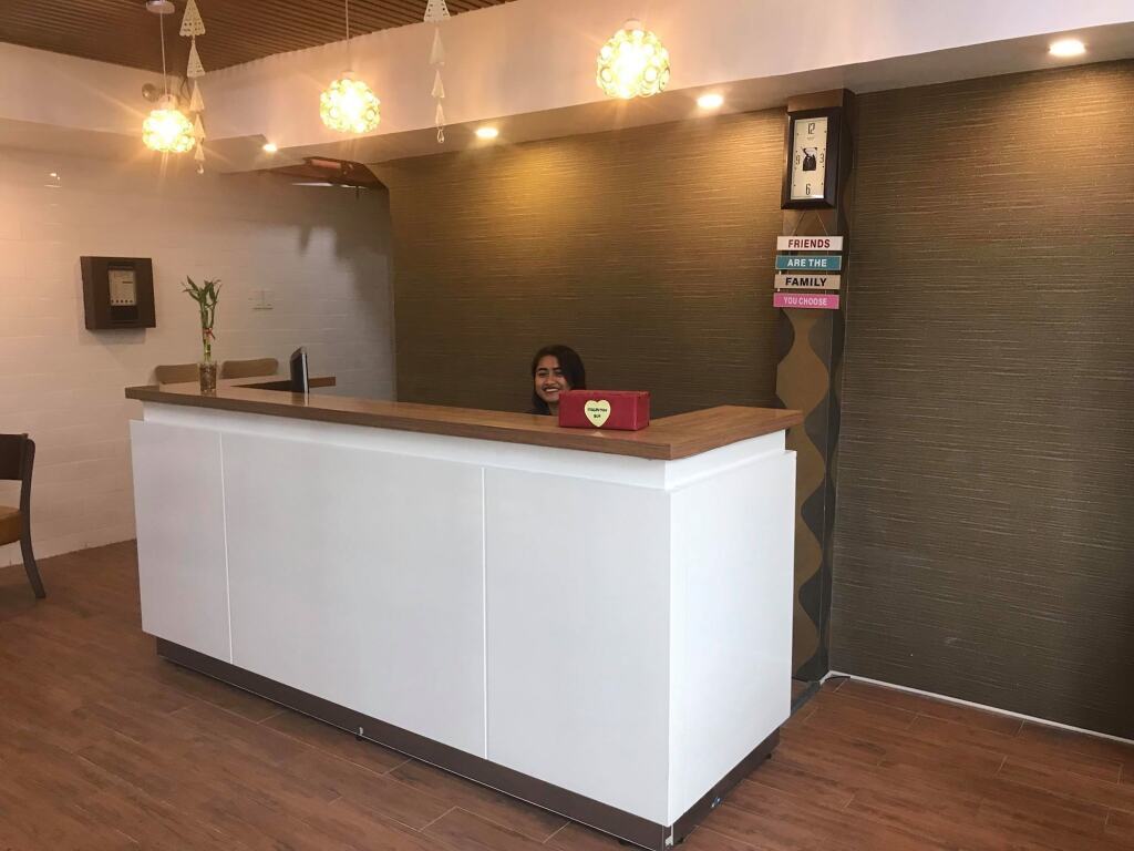 7 Days Inn