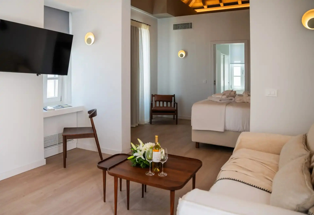 Penthouse Suite