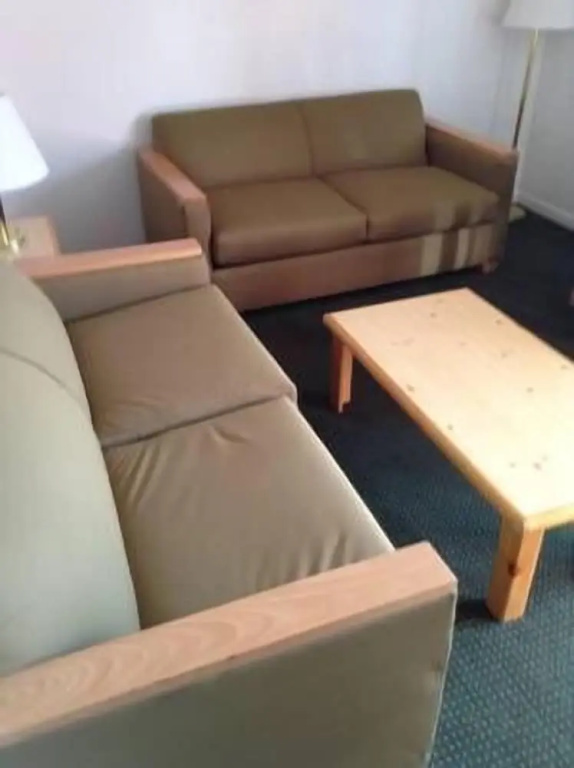 Economy room