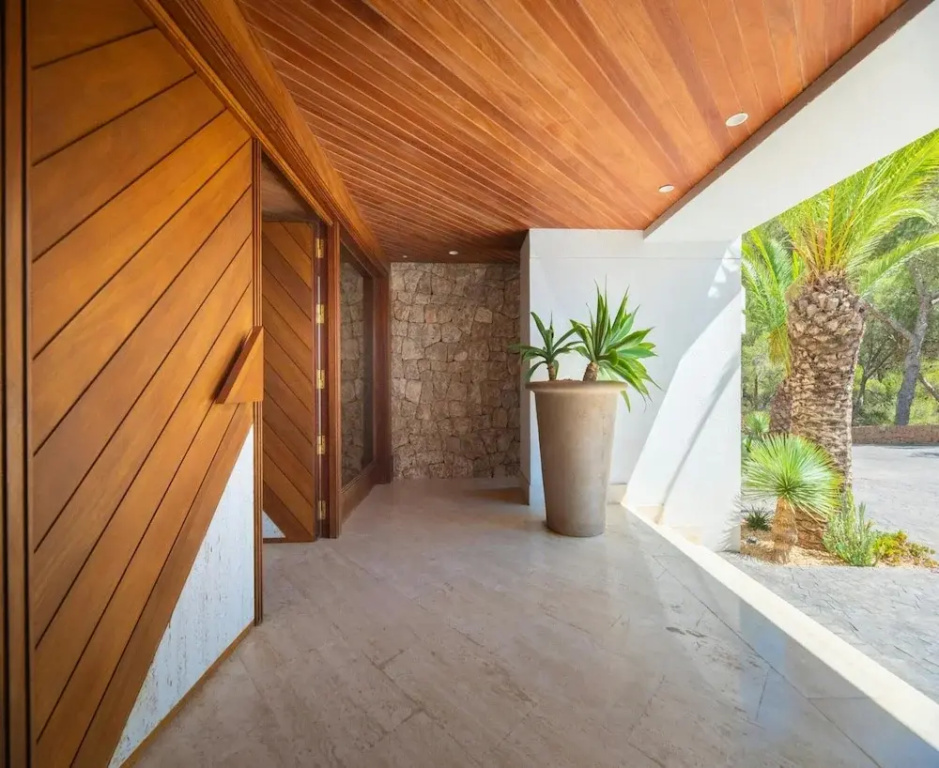 Appealing Villa Near Ibiza Town