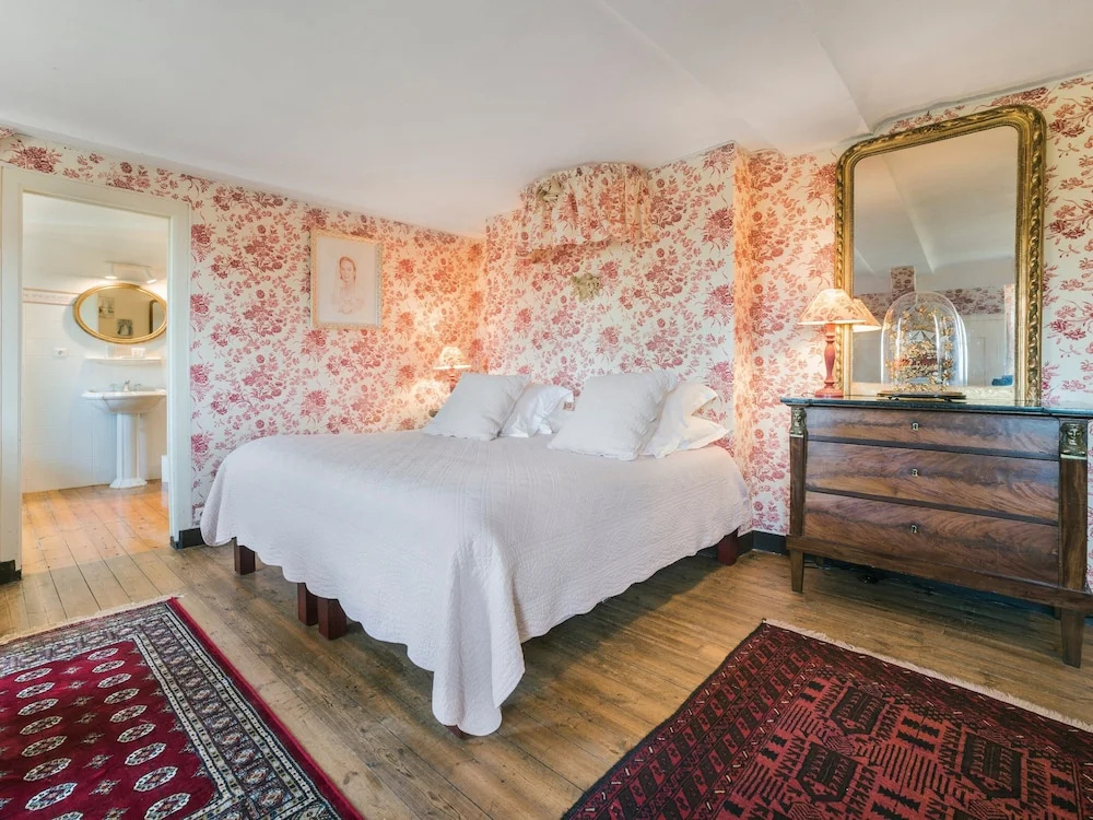 Classic room