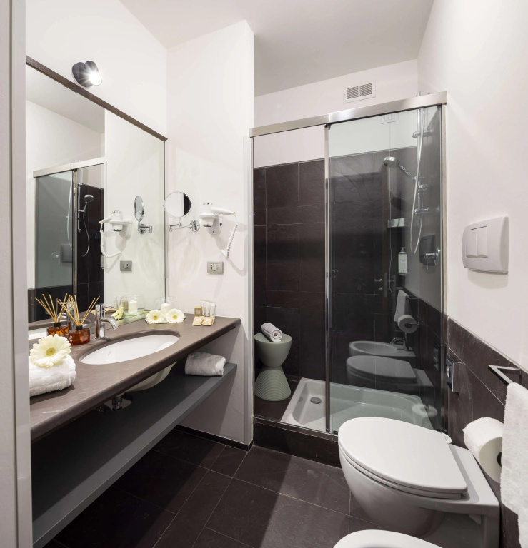 Double Junior Suite (full double bed)