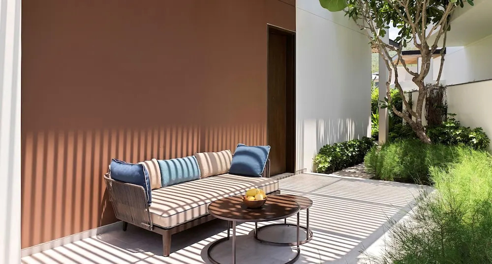 Вилла с бассейном с 4 комнатами oceanfront в Villa Le Corail, A Gran Melia Hotel