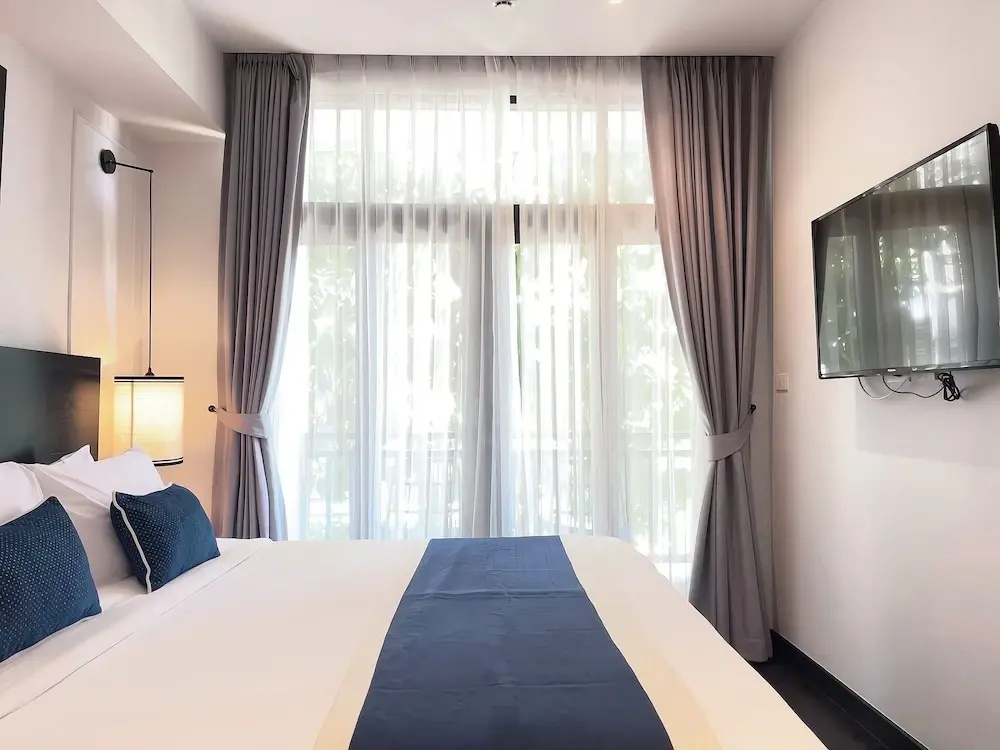 Standard Double room (full double bed)