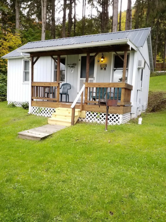 2 Bedrooms Cottage with balcony and with partial view
