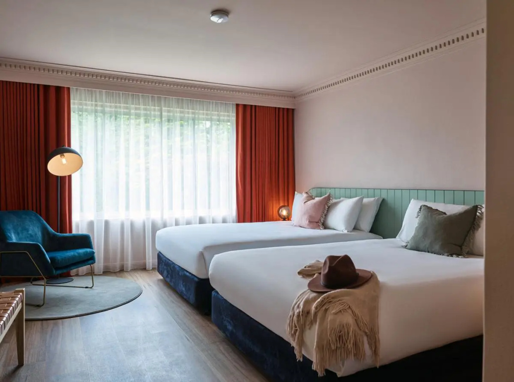 Quadruple Suite