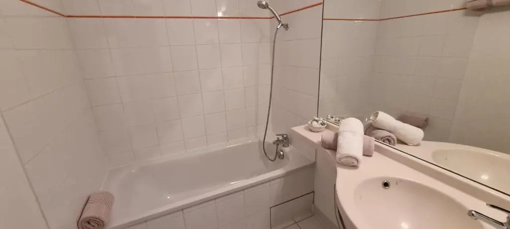 Le Pradet Hotel - Chambres