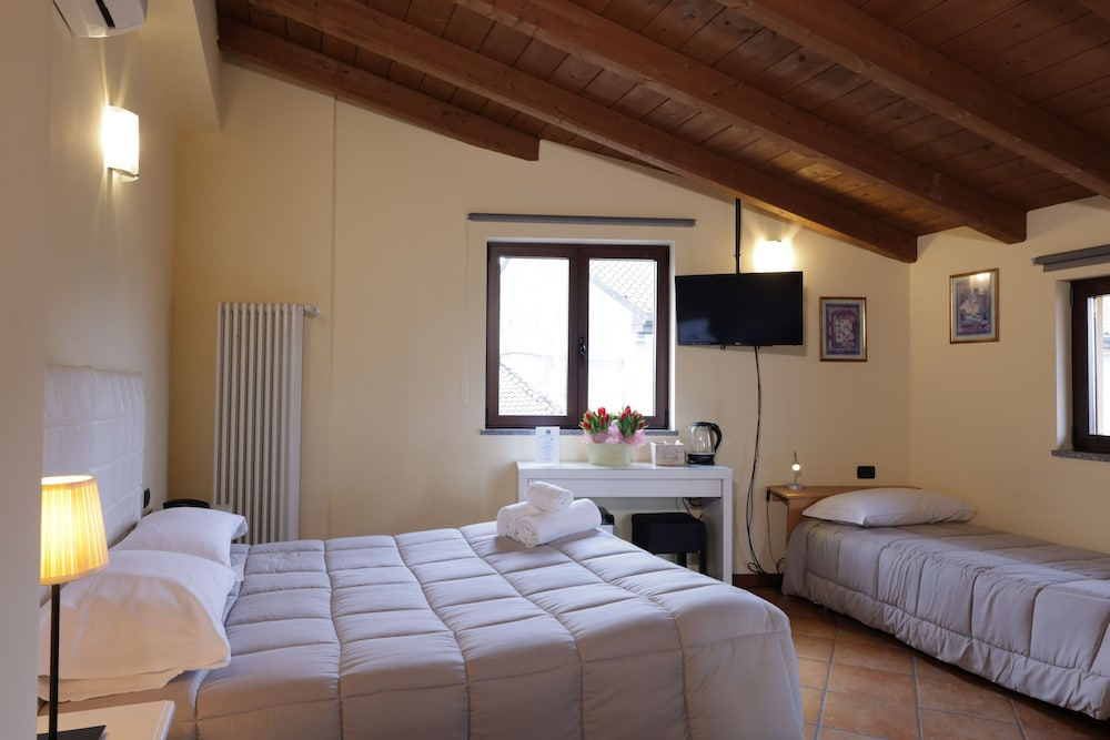 Hotel photo 30