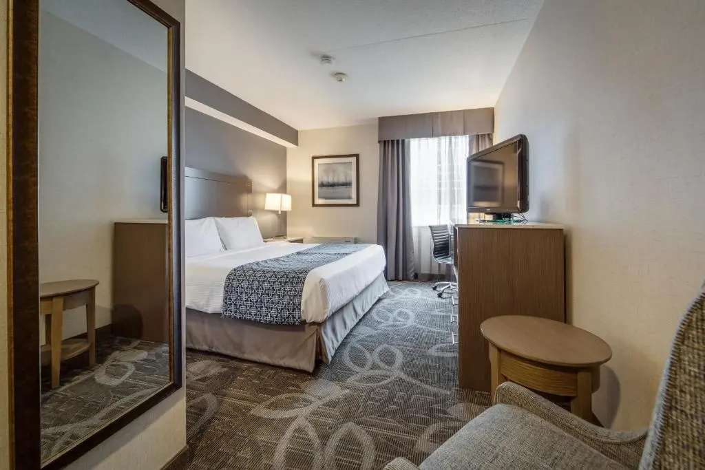 Monte Carlo Inn Airport Suites - Chambres
