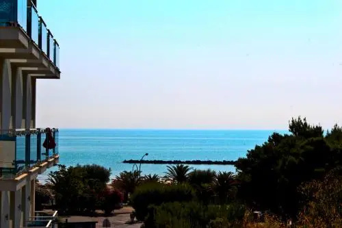 Beach & Waterfront