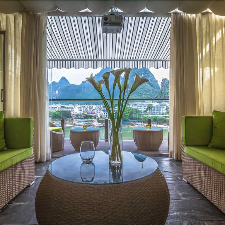 Balcony & Terrace