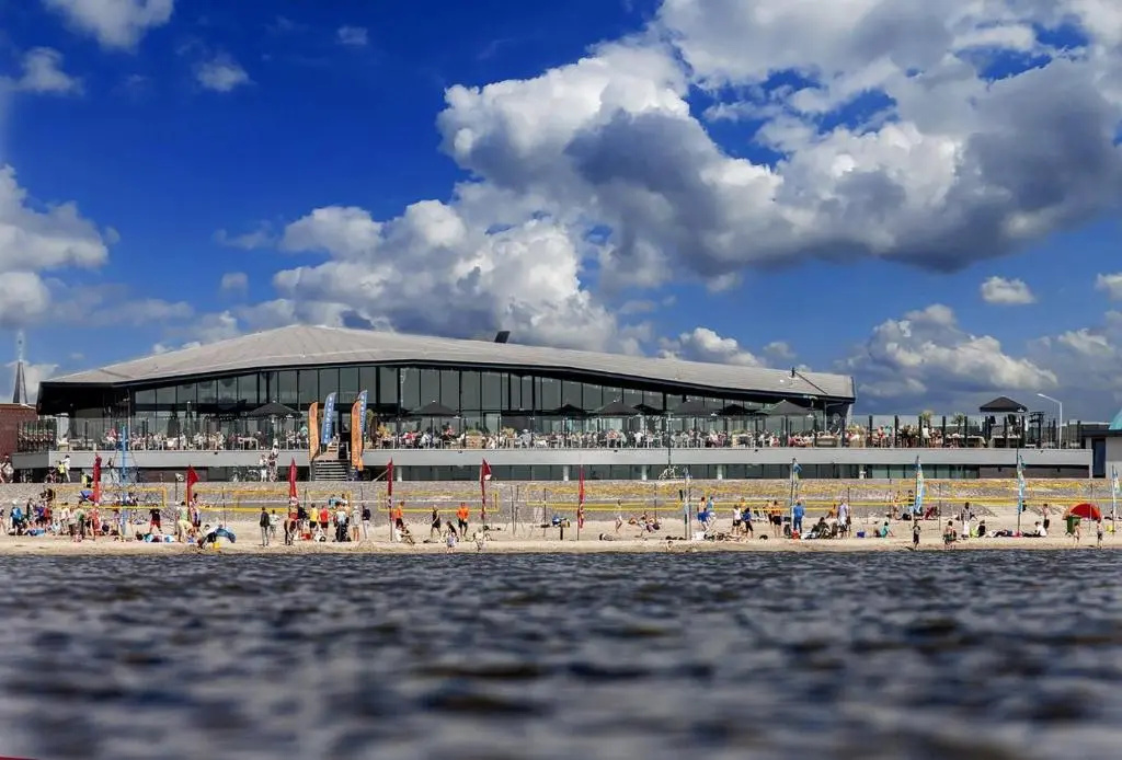 Beach & Waterfront