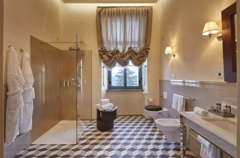 Hotel photo 32