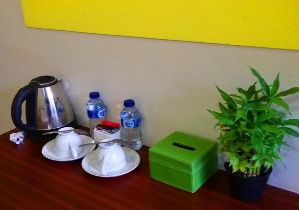 Food & Beverage