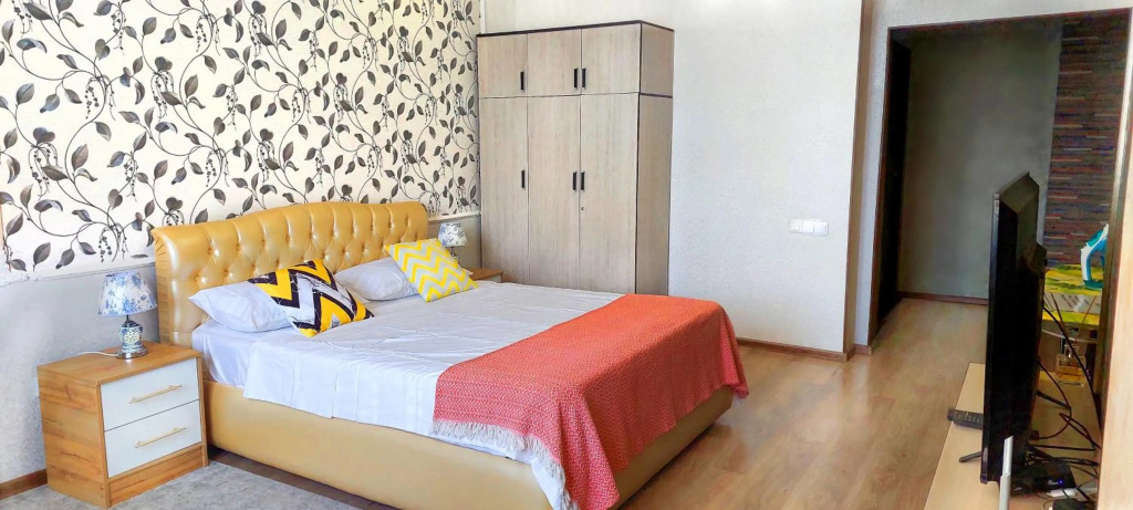 White apartment with panoramic view in the center