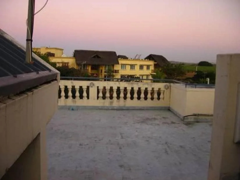 Balcony & Terrace
