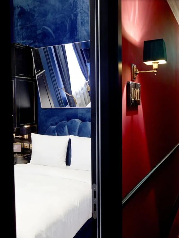 Economy room