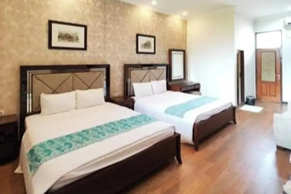 Standard Double room with balcony (full double bed)
