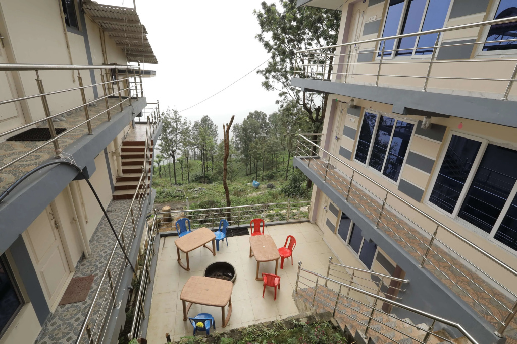 Coonoor Mountain Cottages by Lexstays