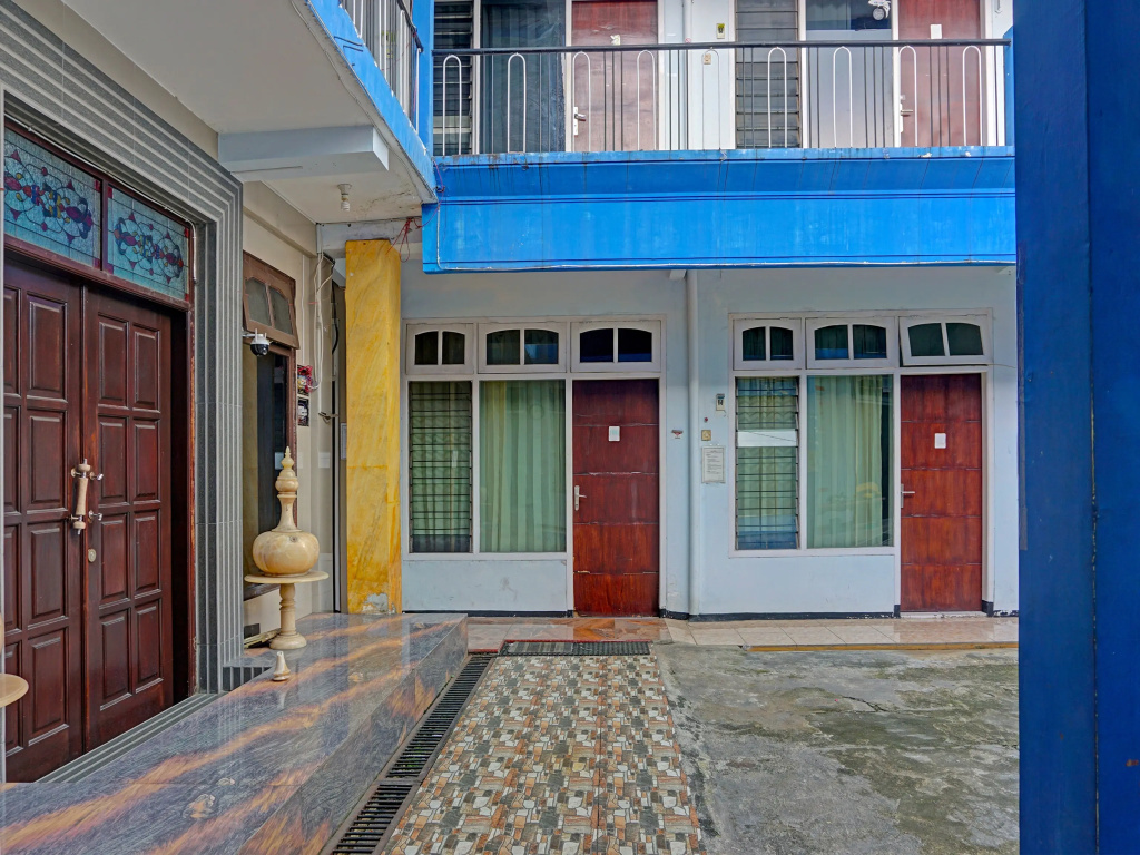 SPOT ON 1711 Serayu Sumbersari Residence