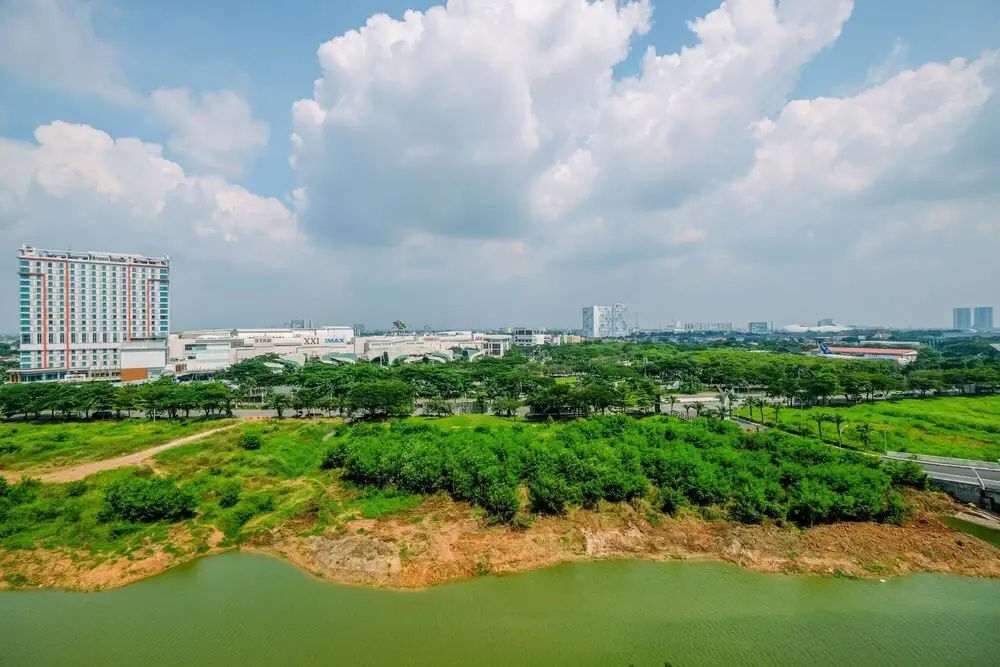 Comfortable 2Br Apartment At Springlake Summarecon Bekasi