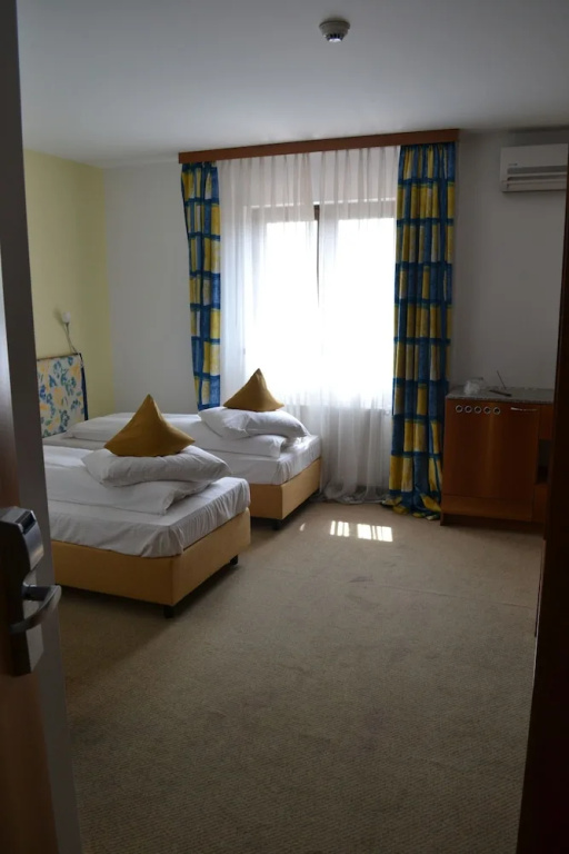 Classic Double room (twin beds)