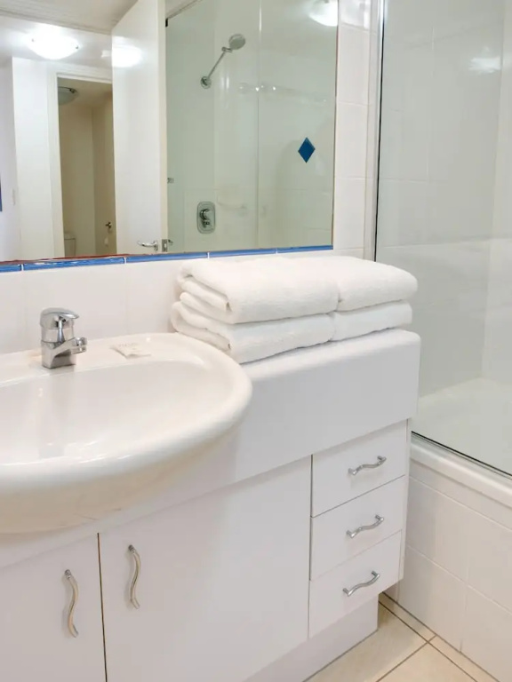 3 Bedrooms Standard Apartment with partial sea view