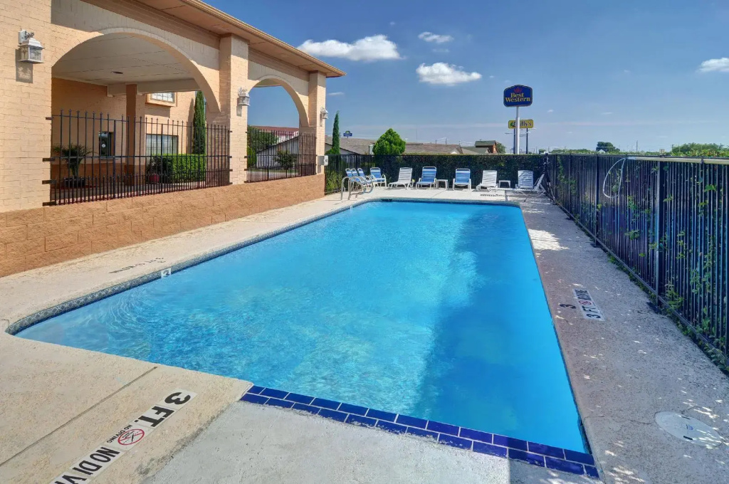 Hotel photo 12