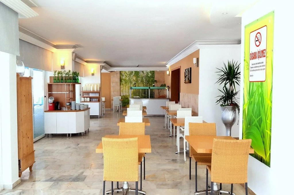 Hotel photo 12