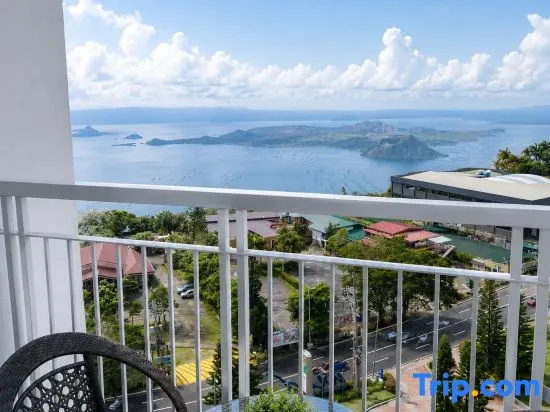 Wind Residences Taal View Near Sky Ranch