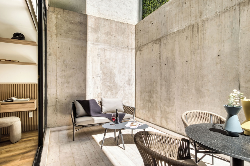 M217 by Zen Living