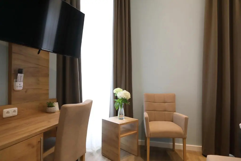 Standard Double room (full double bed)