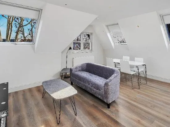 OYO Home 138 Woodville Road 2 beds