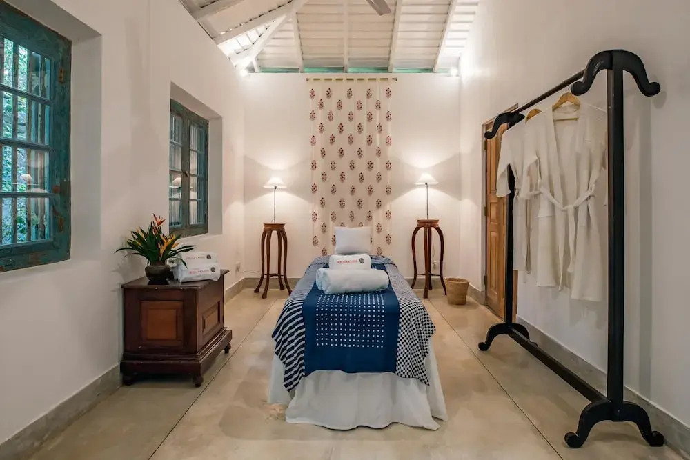 Luxurious 07 Bedroom Hilltop Villa With Private Gym