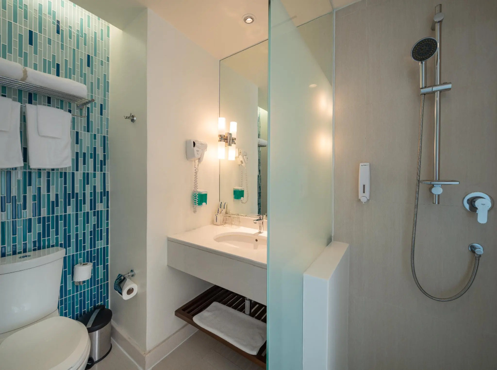 Holiday Inn Express Phuket Patong Beach Central by IHG - Chambres