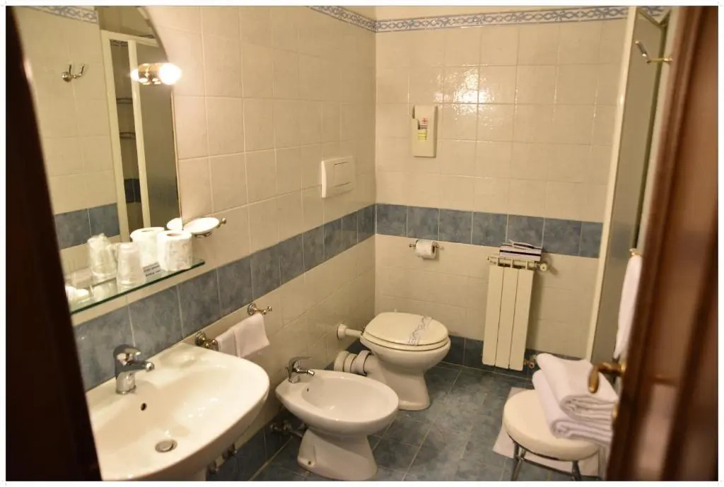 Standard Double room with balcony (full double bed)