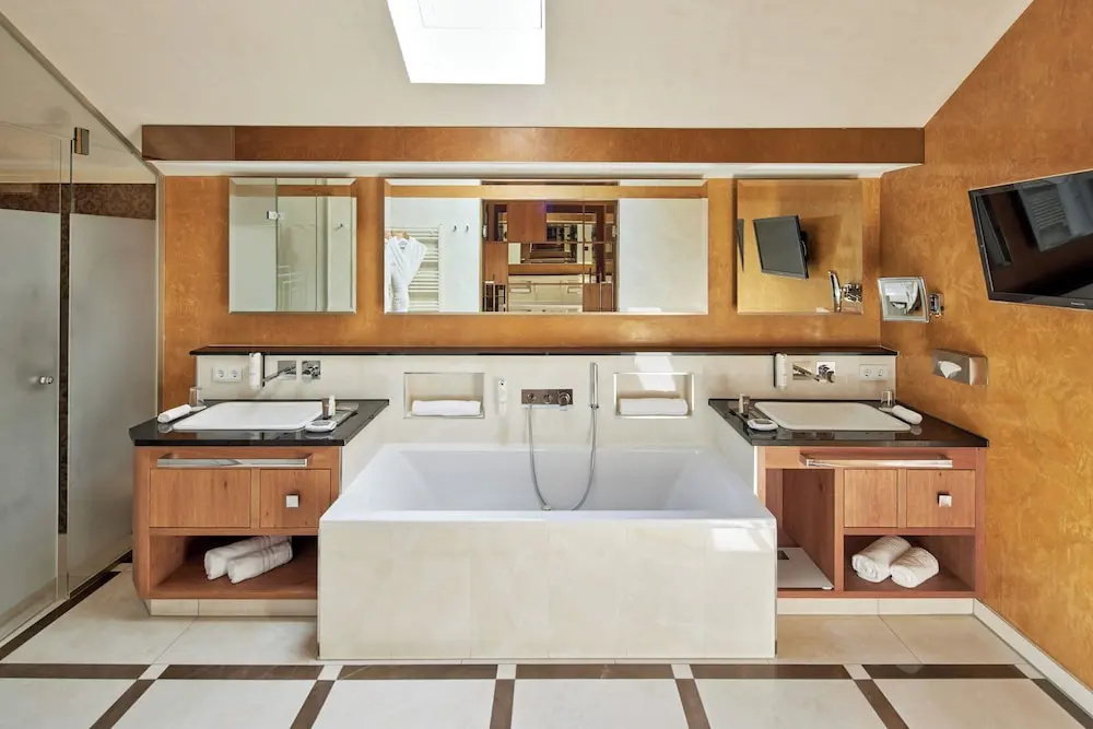 Hotel photo 38