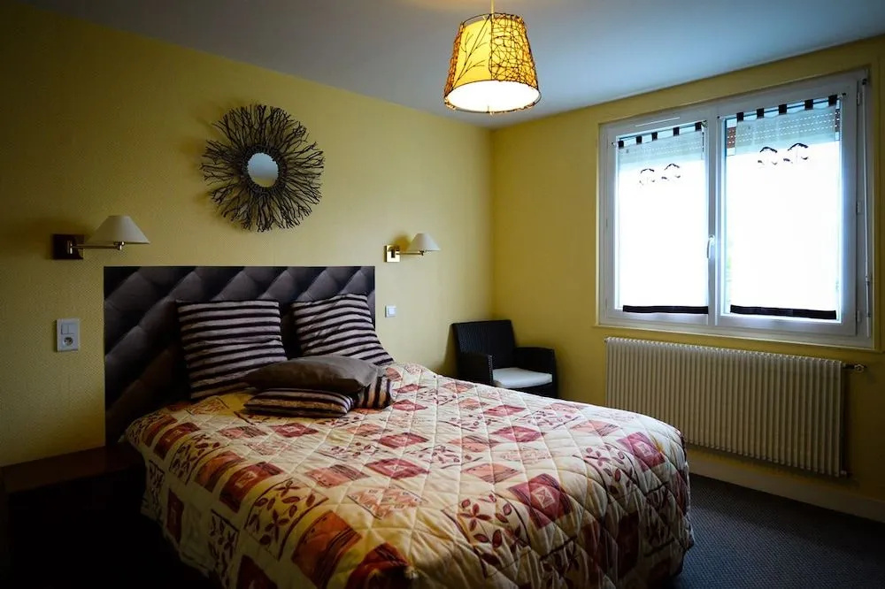 Voir la photo 4 — Logis Au Relais de la Lieure
