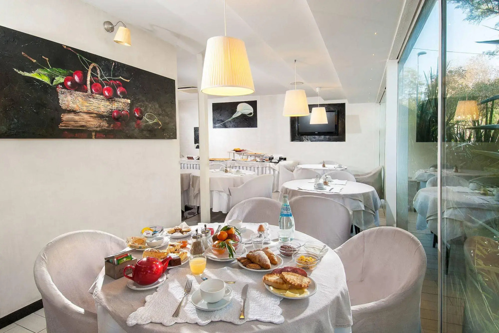 Hotel Mediterraneo - Général