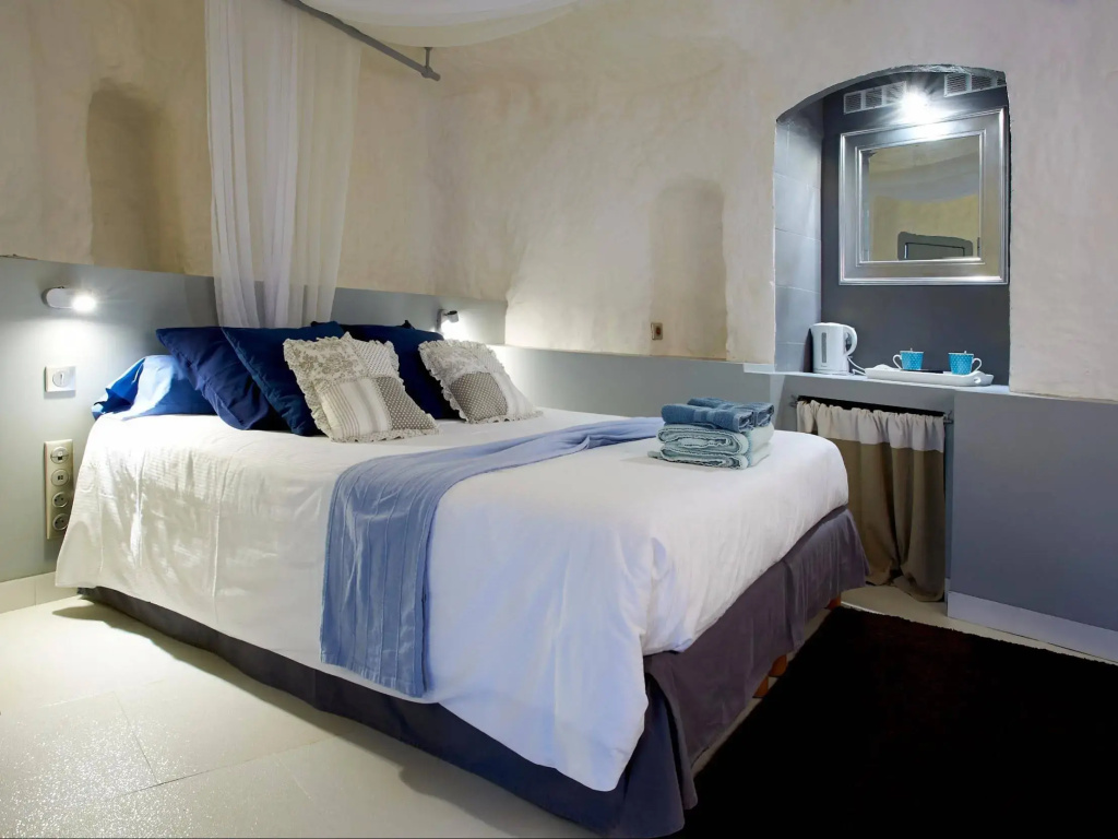 Voir la photo 3 — Logis Hotels Troglododo
