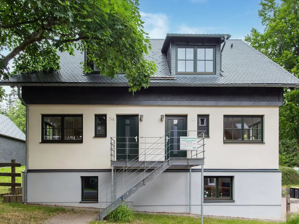 Holiday Home With Garden And Terrace