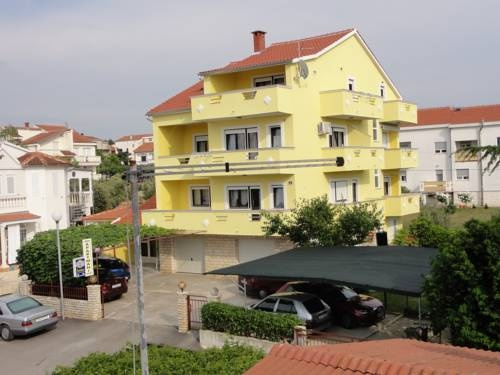 Apartments Sestan