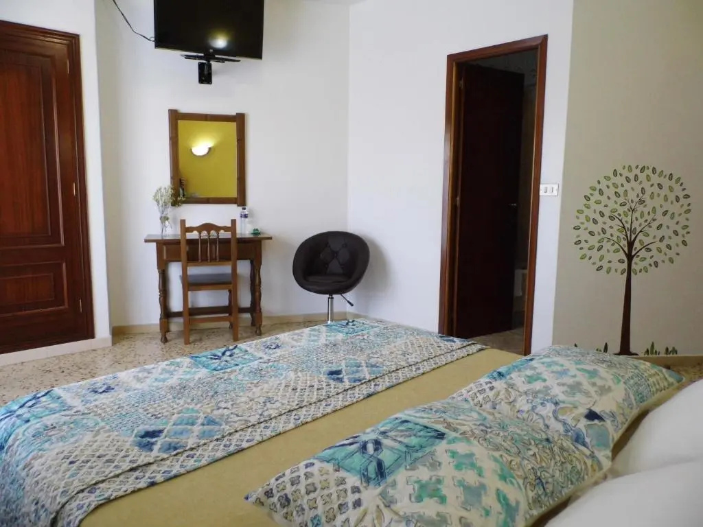 Standard Double room with balcony (full double bed)