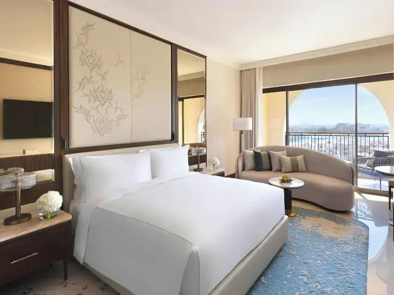 The Ritz-Carlton Abu Dhabi, Grand Canal Hotel - Chambres