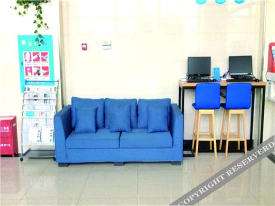 Lobby & Reception