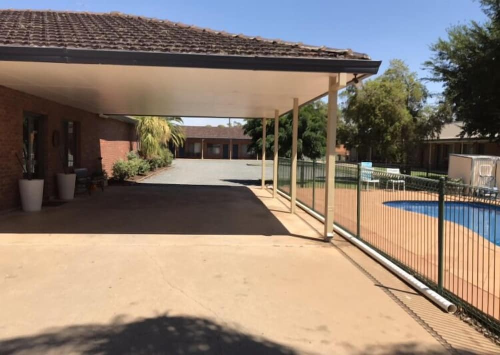 Image 10