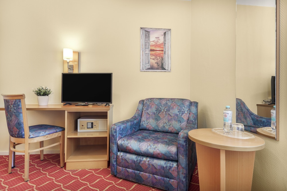 Hotel photo 11