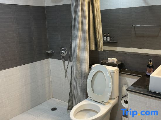 Palmspring Apartment