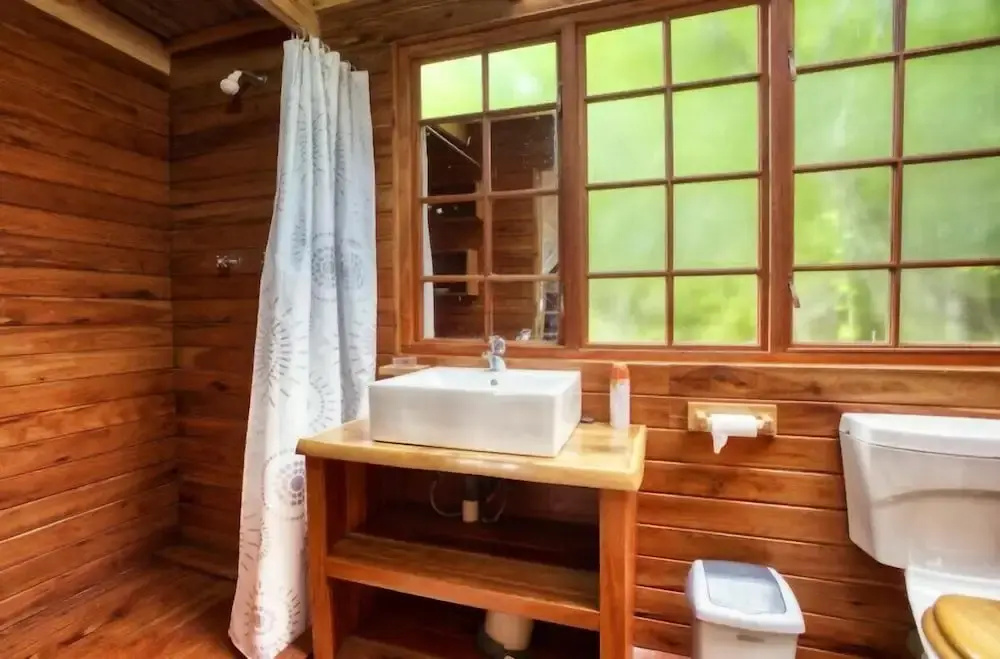 4 Bedrooms Family Cottage with sea view