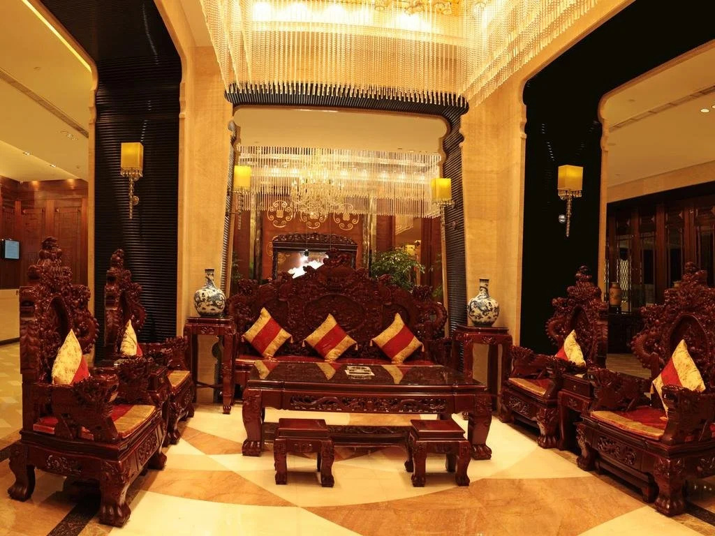 Lobby & Reception